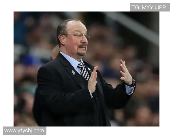 英超足球明星大头照展现球员风采与个性魅力的精彩瞬间